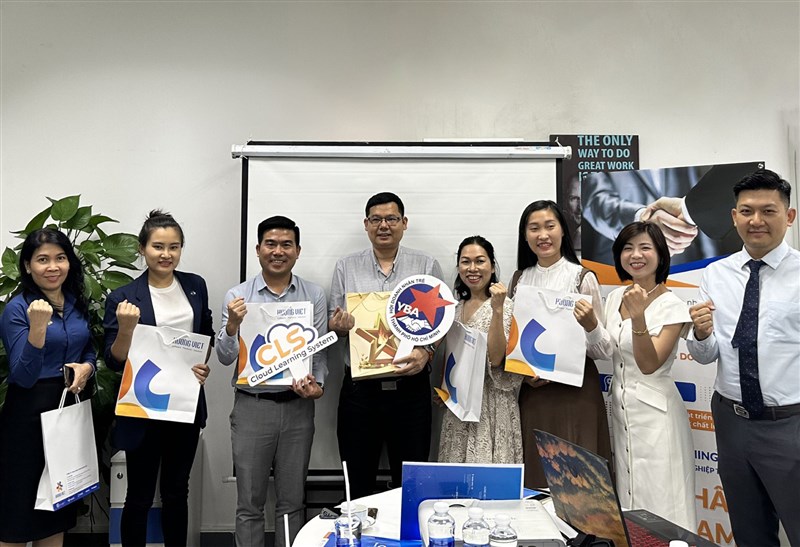 CLS.VN vinh dự đón tiếp các thành viên Hội Doanh Nhân Trẻ TP.HCM Chi hội Gia Định (YBA) đến thăm văn phòng CLS.VN TP.HCM
