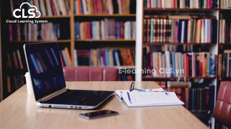 Các tài liệu khóa học có đủ tương tác để giữ người học tham gia trong suốt khóa học